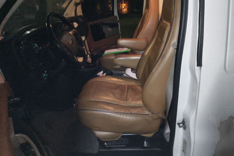 Used GMC SAVANA 2013 5.3L 1500 Sport Edition