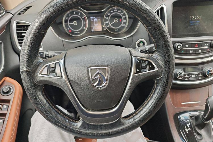 Used Baojun 560 2017 Rhythmic Edition 1.8L iAMT Prestige Model Steering Wheel