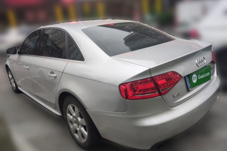 Used Audi A4L 2012 2.0 TFSI automatic Comfort trim level