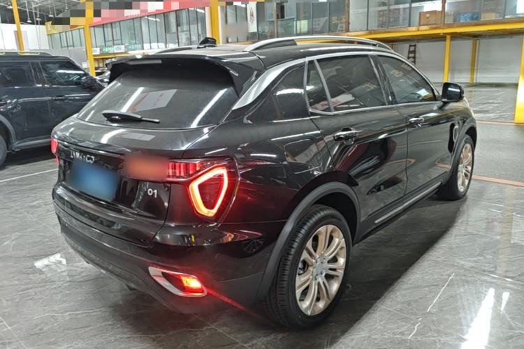Used Lynk & Co 01 2017 2.0T Two-Wheel Drive Pro Edition Rear Right 45 Deg