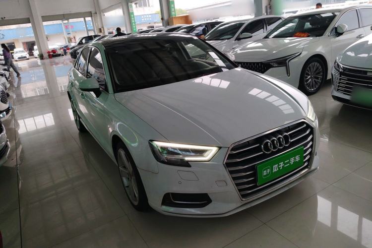 Used Audi A3 2017 Limousine 35 TFSI Style Edition Front Right 45 Deg