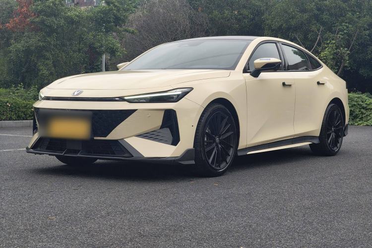 Used Changan UNI-V 2024 1.5T Prestige Sport Edition