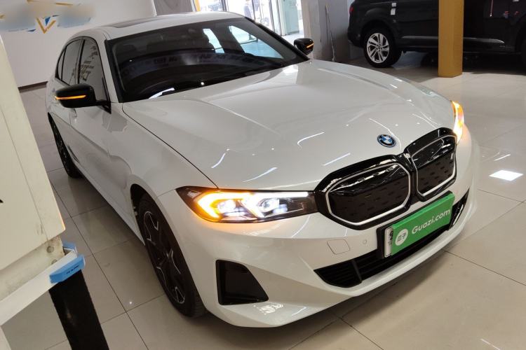 Used BMW i3 2023 eDrive 40 L Midnight Edition
