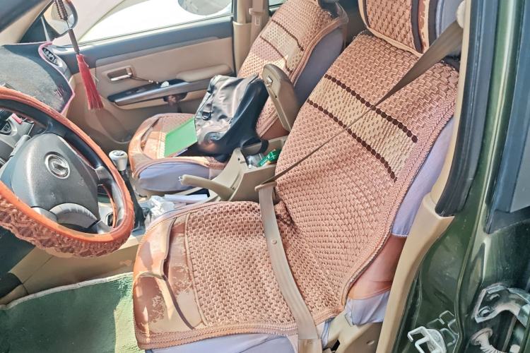 Used Haval H5 Classic 2010 European-style 2.0L Two-Wheel-Drive Luxury Model
