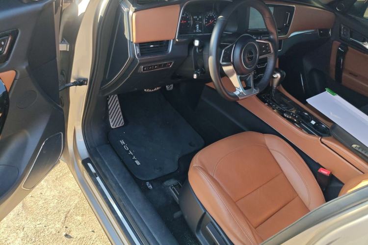 Used Zotye T600 Coupe 2017 1.5T Automatic Luxury Model Interior 3