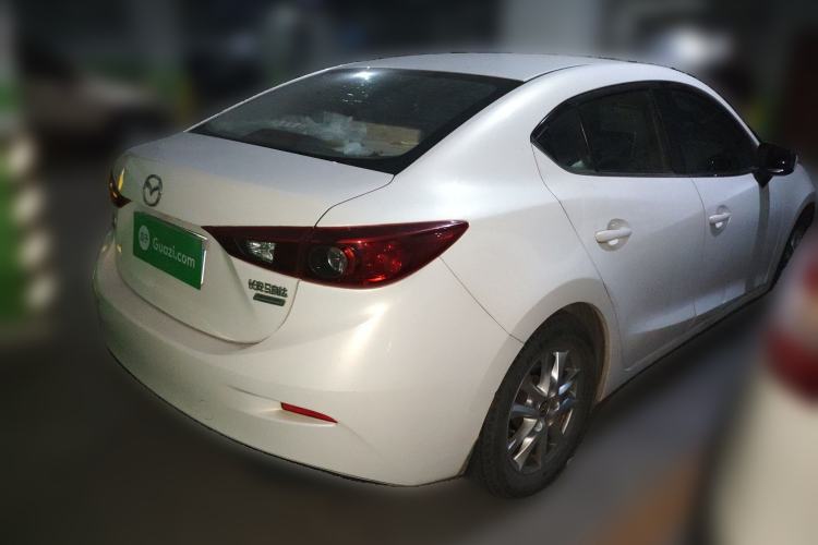 Used Mazda Mazda 3 Axela 2016 Sedan 1.5L Automatic Comfort Model
