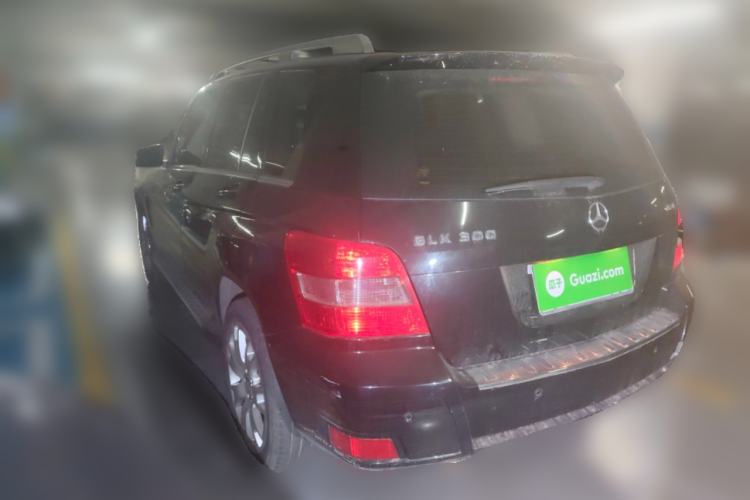 Used Mercedes-Benz GLK-Class 2011 GLK 300 4MATIC Fashion Model Rear Left 45 Deg