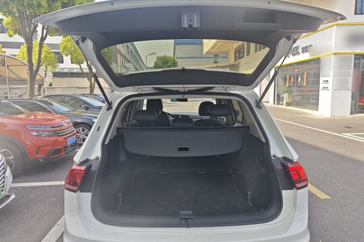 Used Volkswagen Tiguan L 2018 330TSI Automatic Two-Wheel Drive Luxury Edition