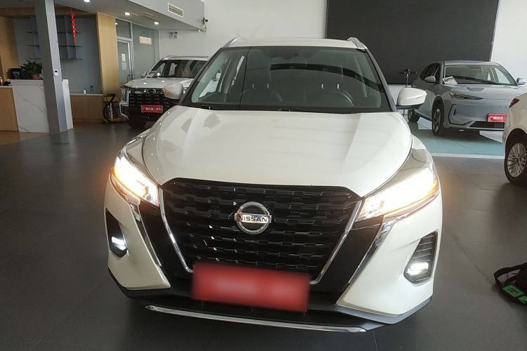 Used Nissan Kicks 2022 1.5L CVT XV Luxury Edition Front