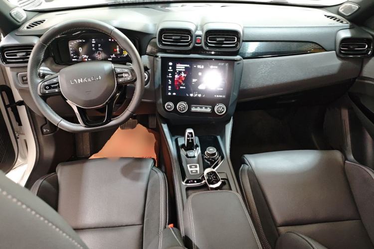 Used Lynk & Co 03 2021 1.5TD DCT Jing Champion Edition Center Console