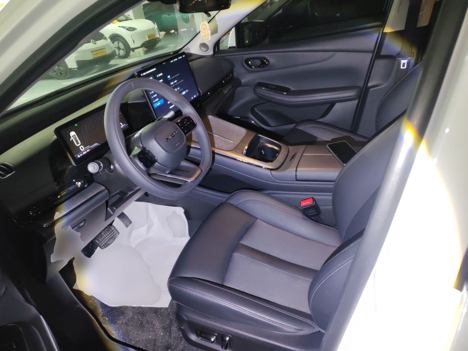 المقاعد الأمامية داخل السيارة