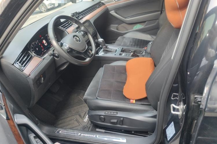 Used Volkswagen Magotan 2019 330TSI DSG Luxury Version China VI Standard