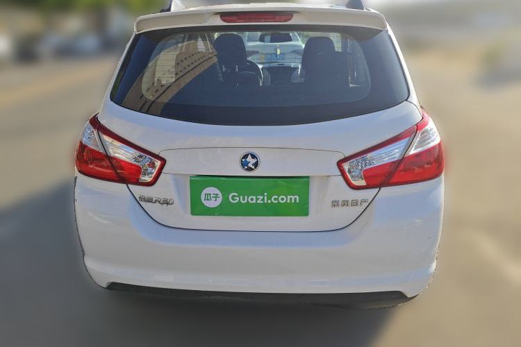 Used Venucia R50 2016 1.6L Manual Elite Edition
