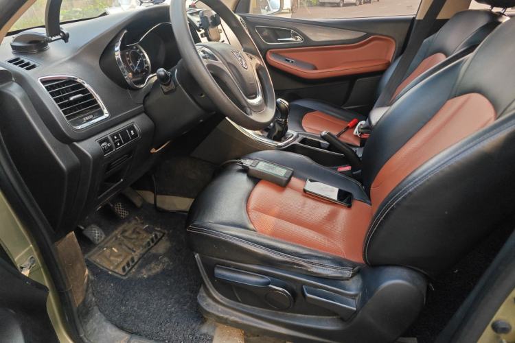 Used Baojun 560 2015 1.8L Manual Elite Edition
