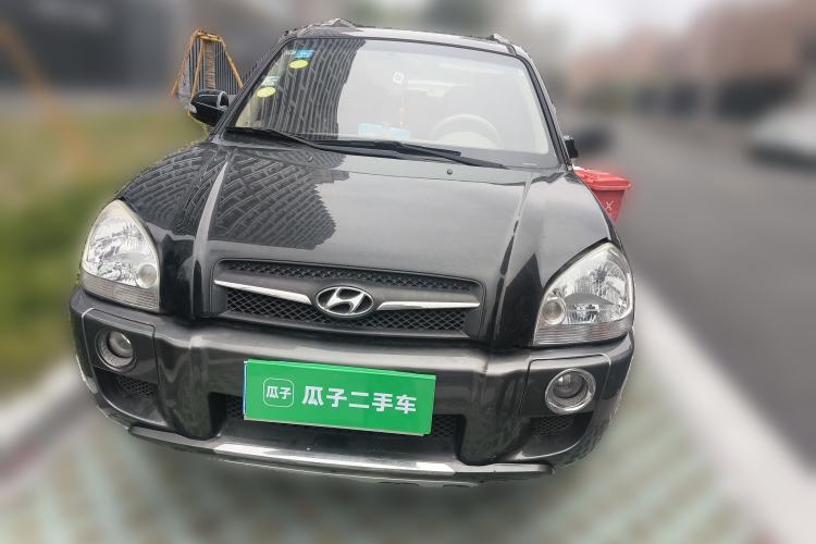 Used Hyundai Tucson 2009 2.0L Automatic Two-Wheel Drive with Sunroof
