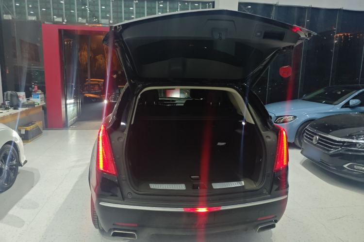 Used Cadillac XT5 2018 25T Luxury Model
