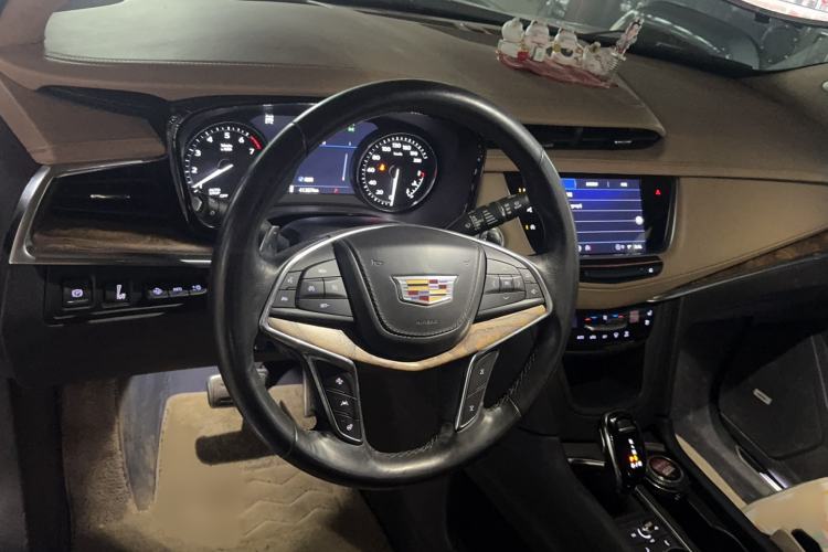 Used Cadillac XT5 2022 2.0T Four-Wheel Drive Platinum Edition Steering Wheel