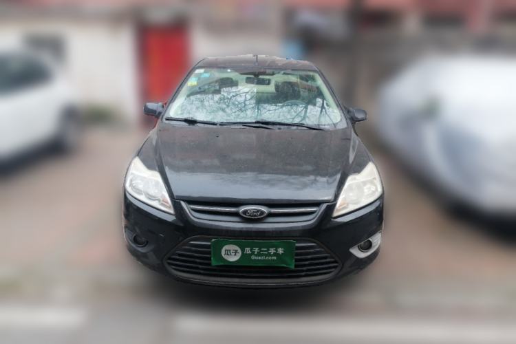 Used Ford Focus 2013 Sedan Classic 1.8L Manual Fashion Edition
