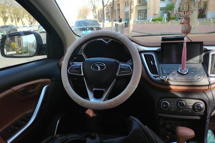 Used Soueast DX7 2017 1.5T Automatic Luxury Model Steering Wheel