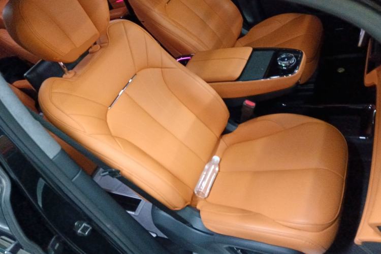 Used Geely Galaxy LEVC L380 2025 805 km Flagship Version All-Wheel Drive