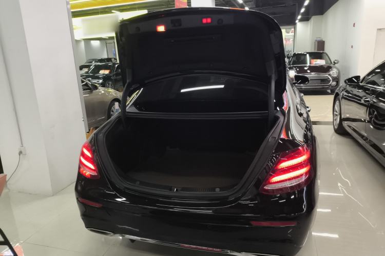 Used Mercedes-Benz E-Class 2019 Restyled E 300 L Sport Luxury Edition Trunk