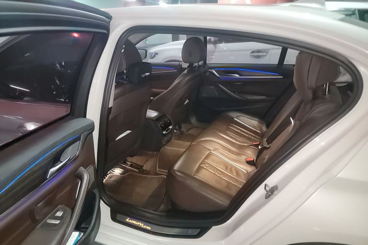 Used BMW 5 Series 2018 Facelifted 530Li Luxury Edition Premium Package Left Rear Seat