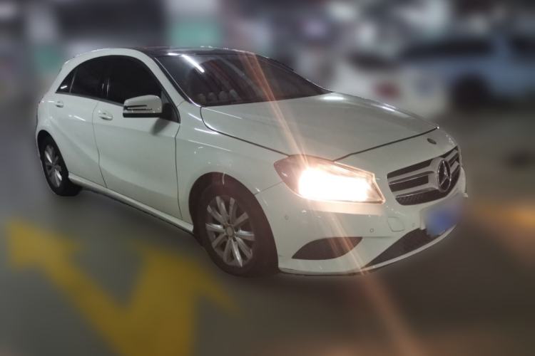 Used Mercedes-Benz A-Class 2013 A 180 Fashion Model Front Right 45 Deg