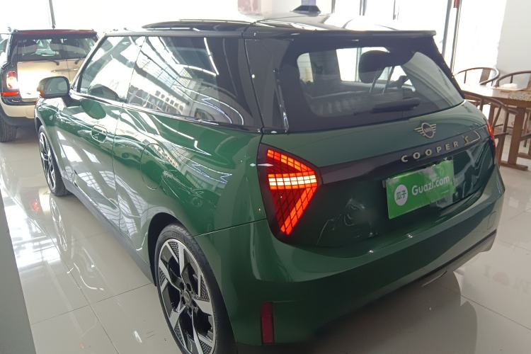 Used MINI Electric COOPER 2024 452km COOPER SE Artist
