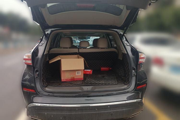 Used Nissan Murano 2019 2.5L XL Two-Wheel Drive Smart Connect Luxury Edition China VI Standard Trunk