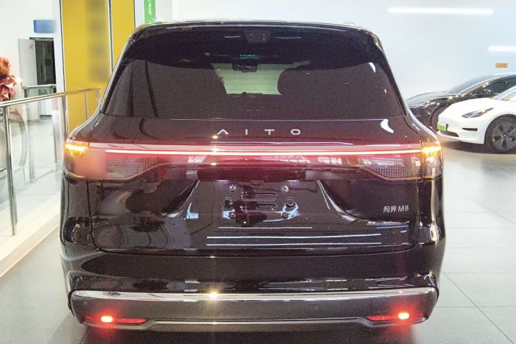 Used Hima AITO M8 2025 Extended-Range Ultra Version 53.4 kWh 6-Seater Edition
