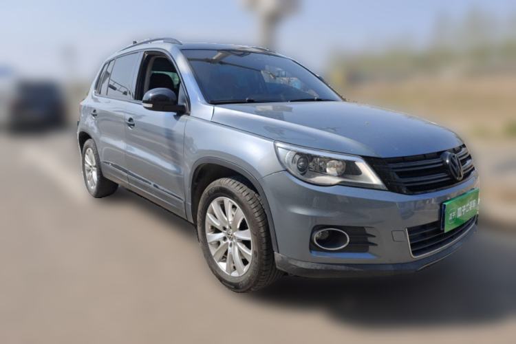 Used Volkswagen Tiguan 2010 2.0 TSI Automatic All-Wheel Drive Flagship Edition Front Right 45 Deg