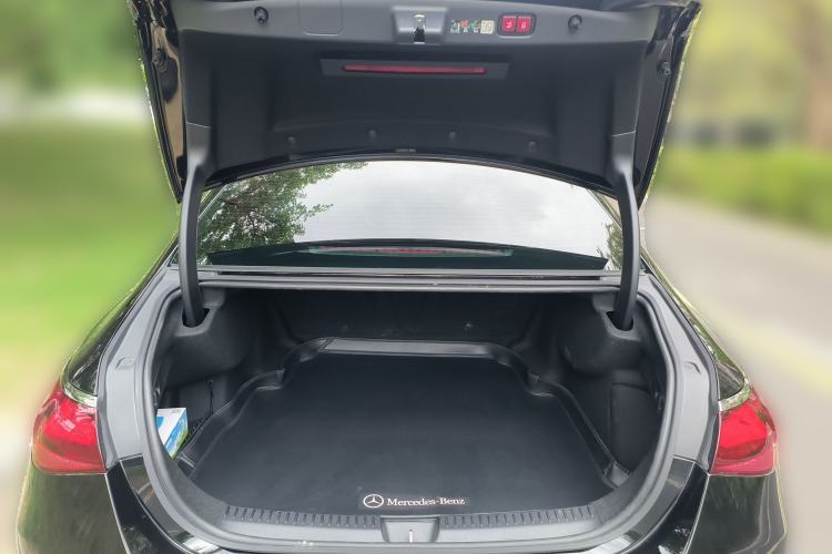 Used Mercedes-Benz E-Class 2024 Facelift E 300 L Fashion Sport Edition
