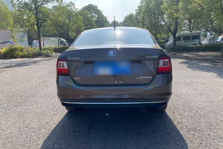 Used Skoda Rapid 2018 1.6L Automatic Comfort Edition
