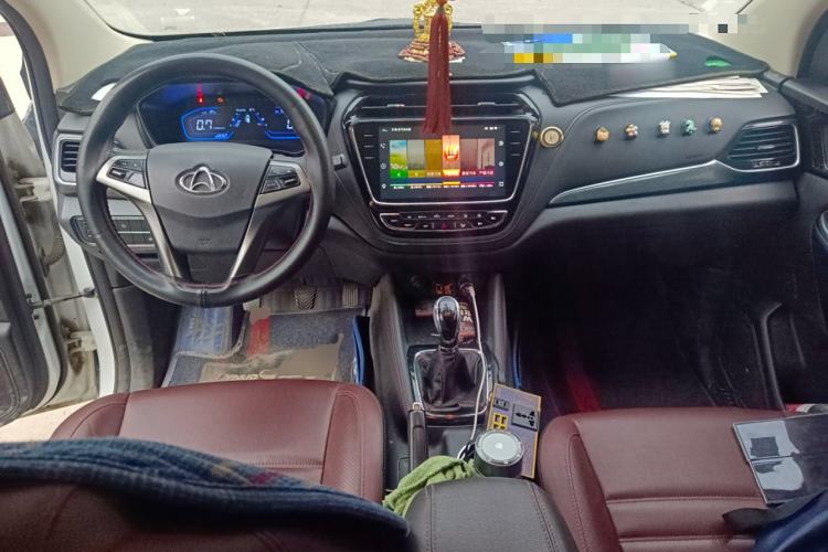 Used CHANGAN OSHAN A800 2017 1.5T Manual Luxury Model Center Console