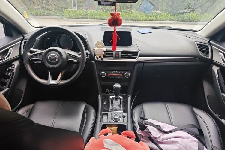 Used Mazda 3 Axela 2017 Sedan 1.5L Automatic Luxury Model Emission Standard China V Center Console
