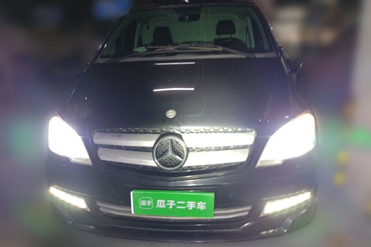 Used Mercedes-Benz Vito 2013 3.0L Elite Edition Front