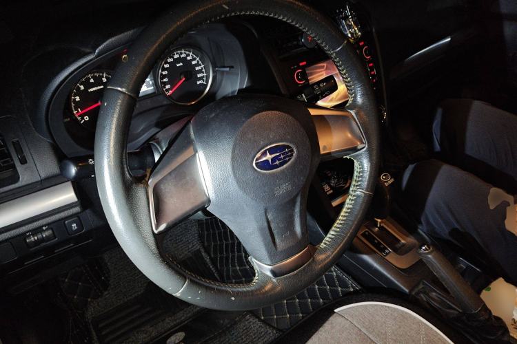 Used Subaru XV 2014 2.0i Comfort Edition