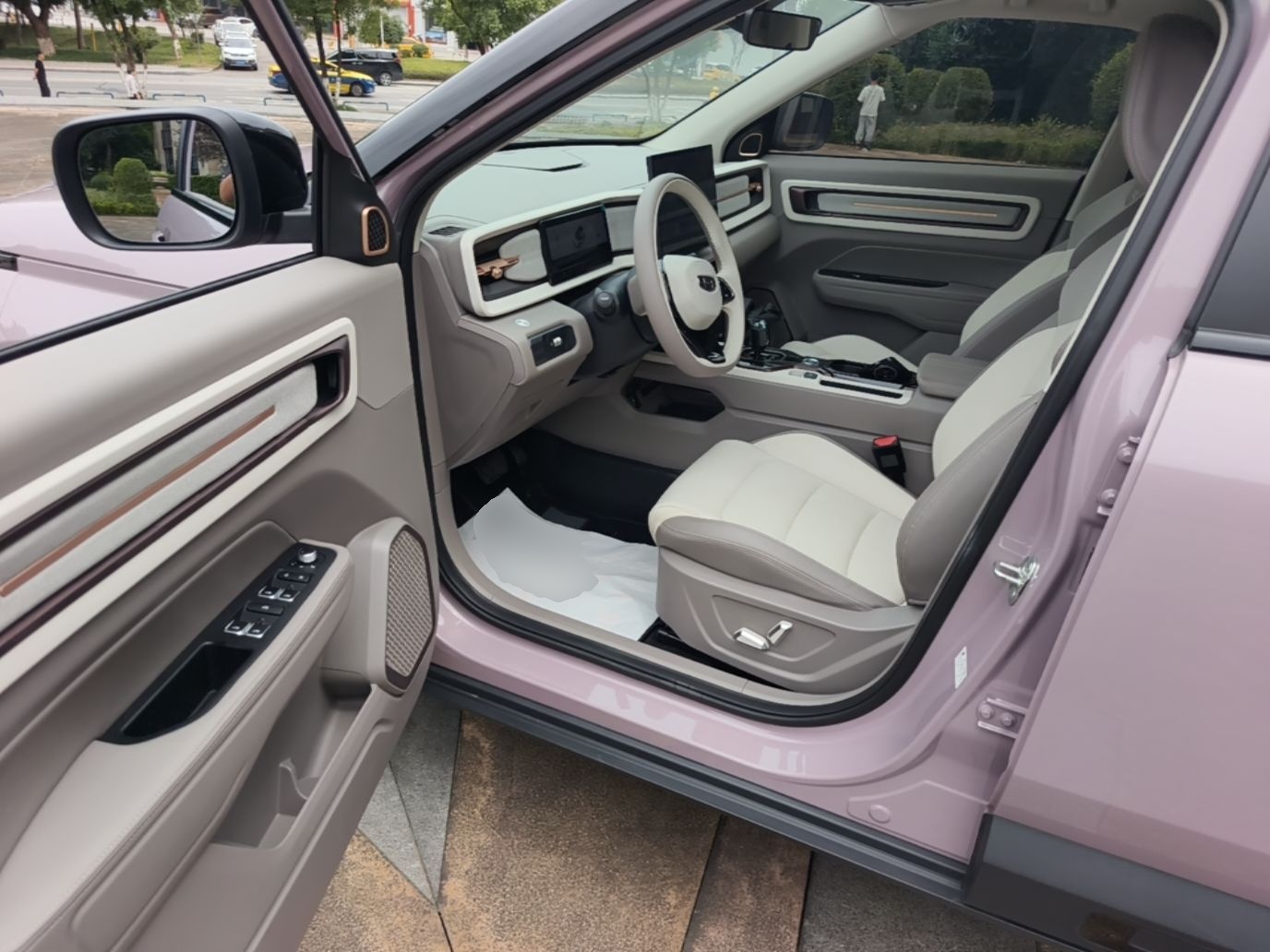 Geely Auto icon 2026 Model Chocolate 1.5TD Pure & Refined Edition — снимка 18
