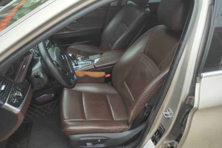 Used BMW 5 Series 2014 525Li Luxury Design Package Left Front Seat