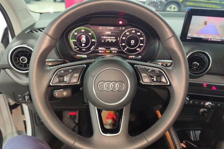Used Audi Q2L e-tron 2019 Q2L e-tron Pure Electric Smart Enjoyment Model Steering Wheel