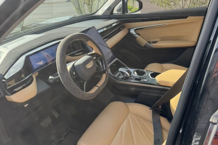 Used Geely Auto FX11 2023 2.0TD DCT Prestige Edition Interior 3