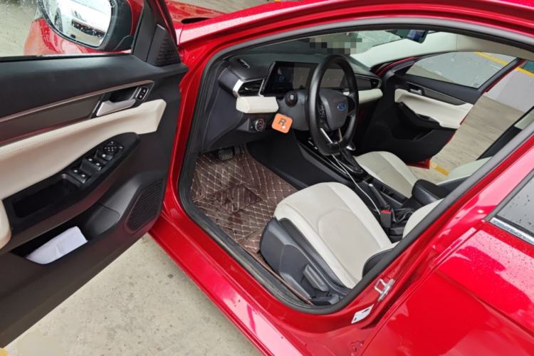 Used Ford Escort 2021 1.5L Automatic Diamond Edition Driver Seat