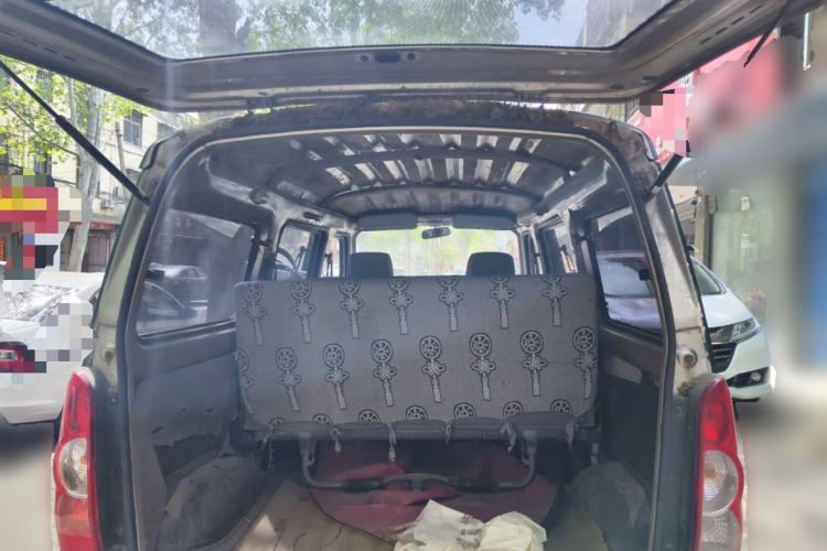 Used Wuling Rongguang 2011 1.2L Base Version
