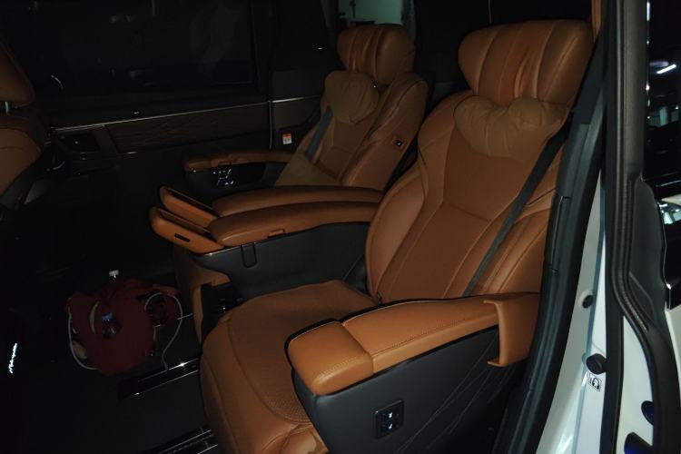 Used Toyota Alphard 2024 Dual-Engine 2.5L Deluxe Edition