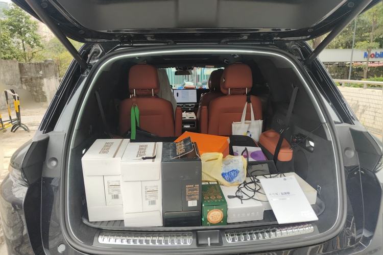 Used Li Auto L8 2023 Pro Model
