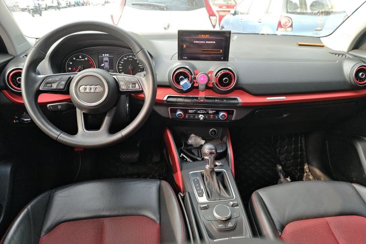 Used Audi Q2L 2018 35 TFSI Fashion Dynamic Version China V Emission Standard
