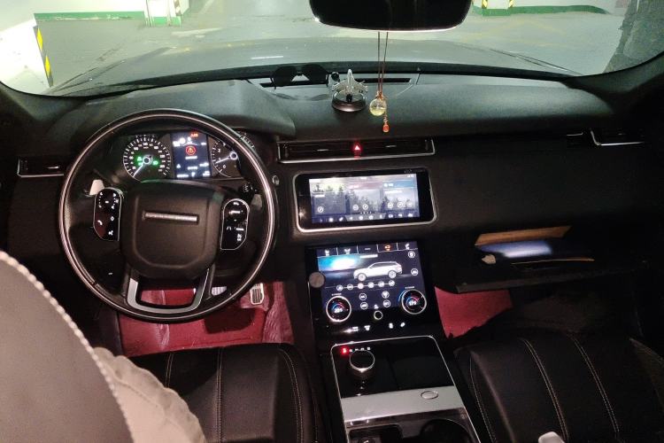 Used Land Rover Range Velar 2020 P250 R-DYNAMIC S Center Console