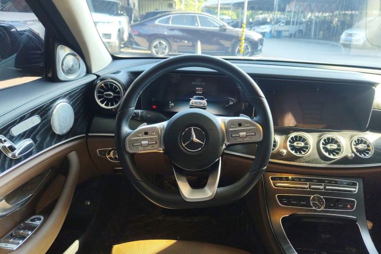 Used Mercedes-Benz E-Class 2019 E 200 L Sport Edition Steering Wheel