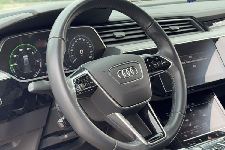 Used Audi e-tron 2019 55 quattro Fashion Edition