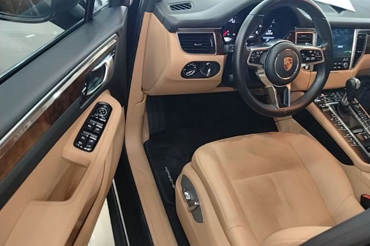 Used Porsche Macan 2017 Macan 2.0T
